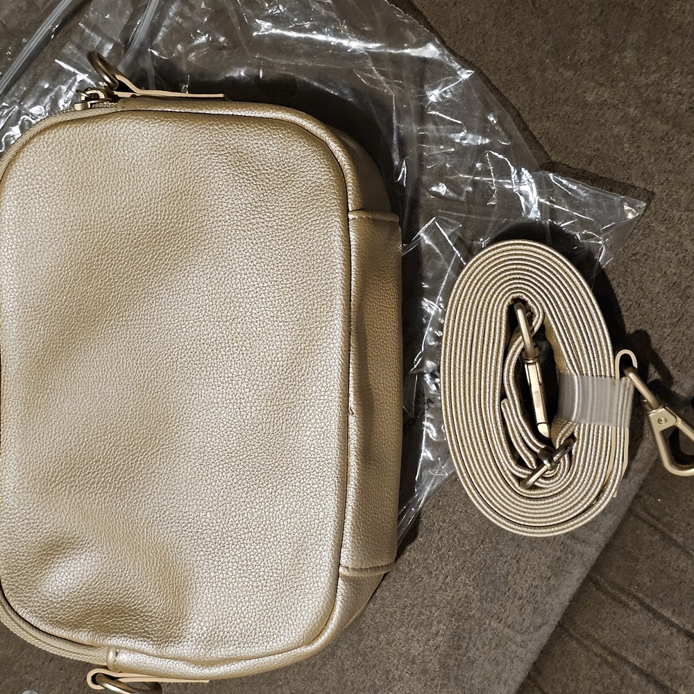 Thirty One Gold Metallic  Crossbody Bag And Strap